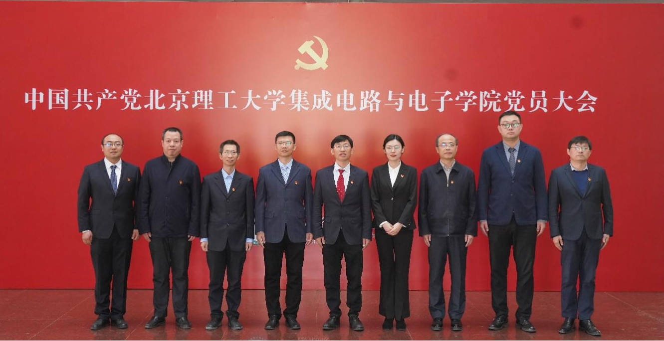 黄色仓库