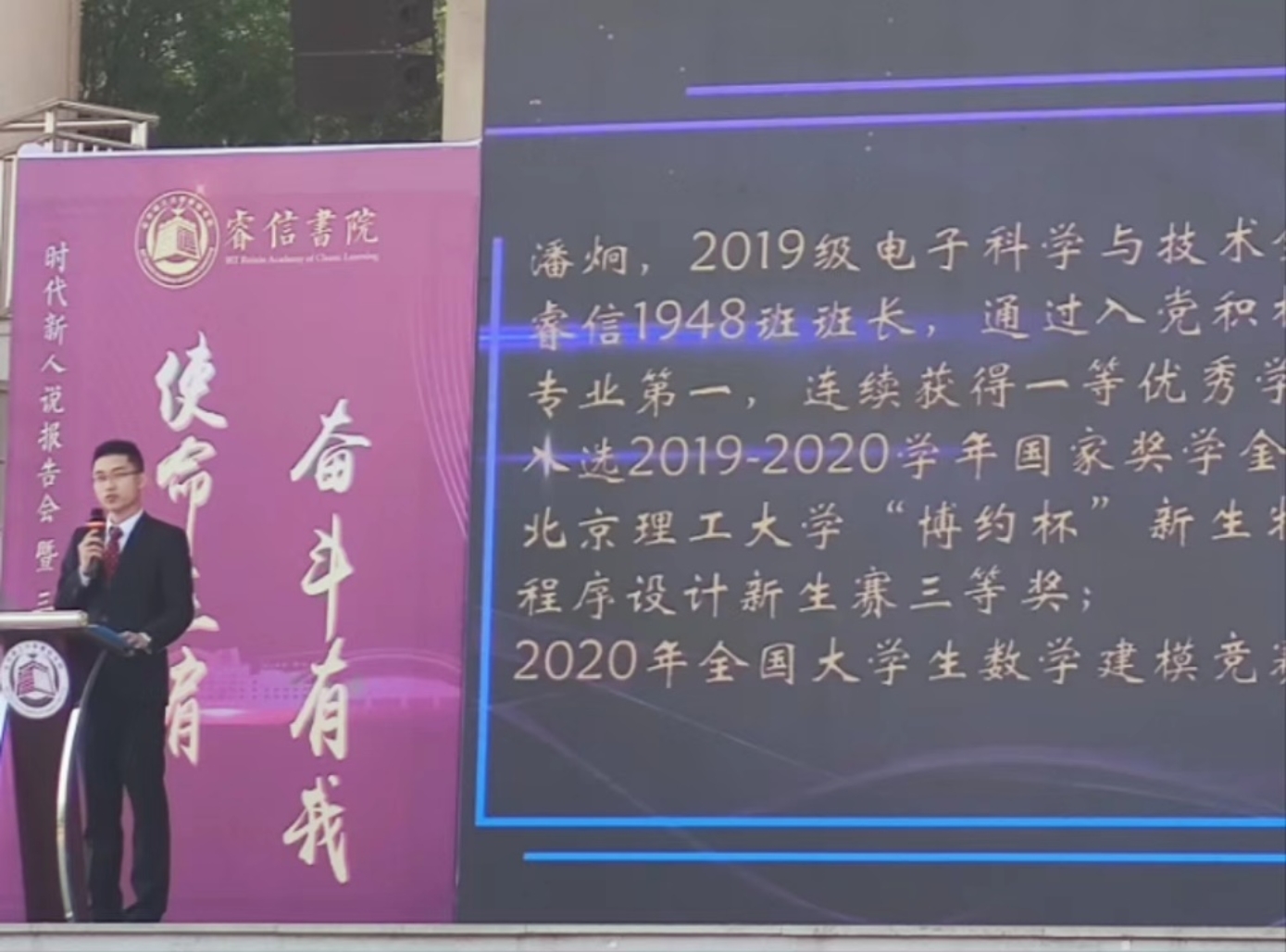 黄色仓库