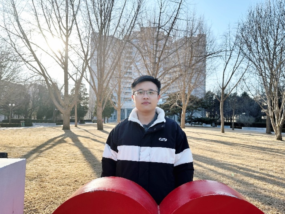 黄色仓库