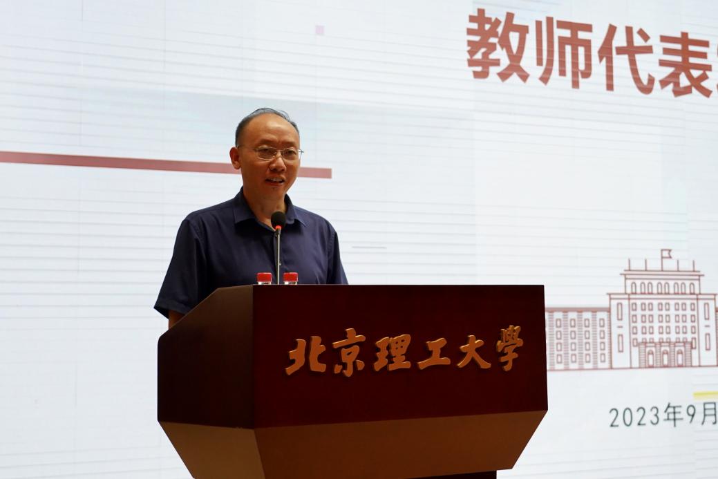 黄色仓库