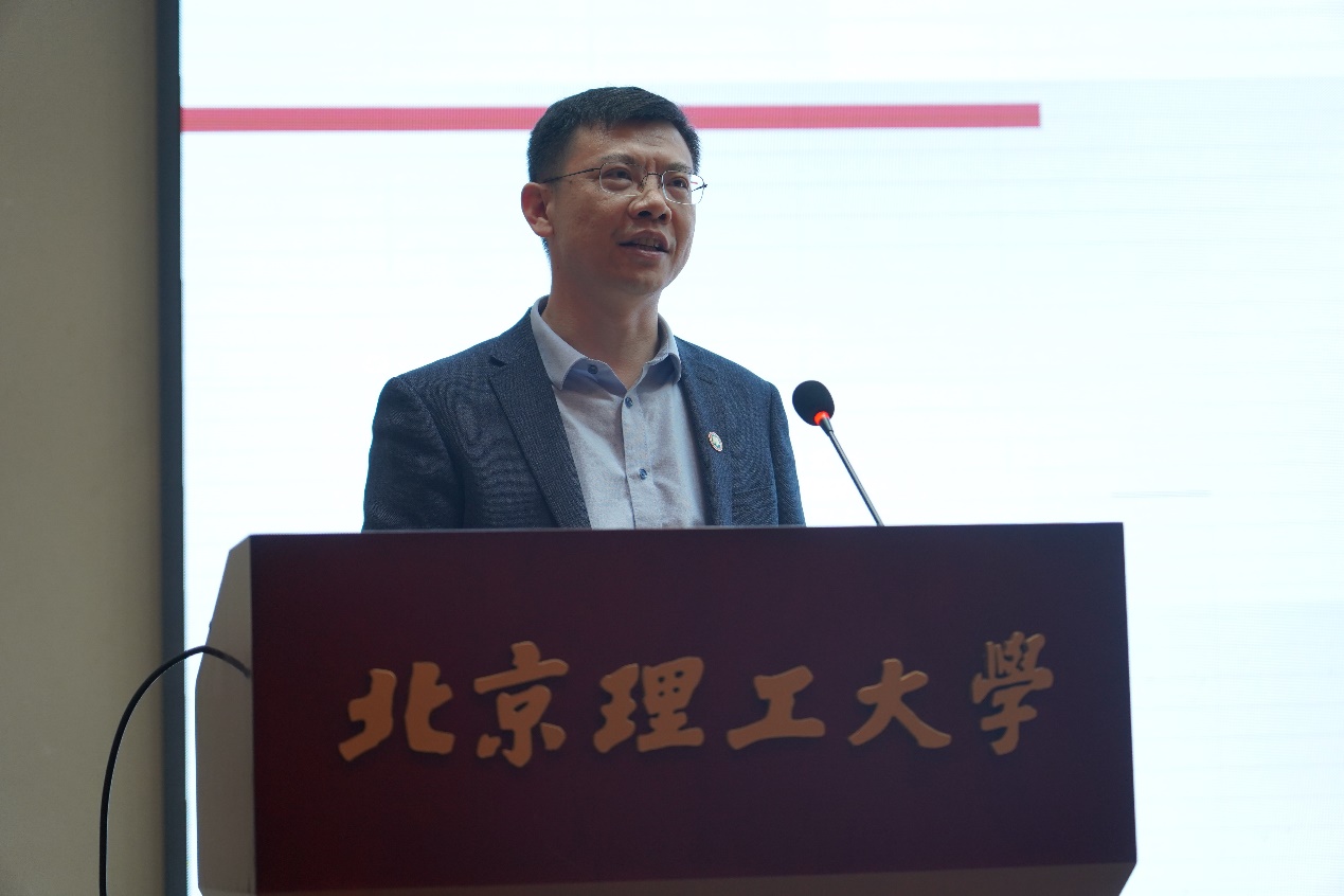 黄色仓库