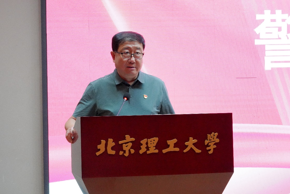 黄色仓库