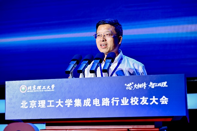 黄色仓库